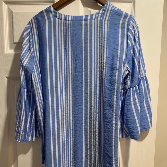 Van Heusen Blue and White 3/4 Sleeve Blouse - Picture 2 of 3